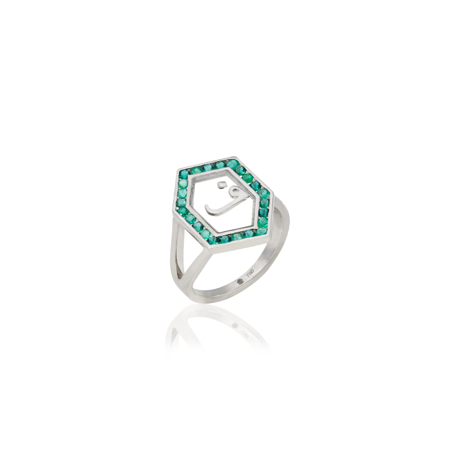 Qamoos 1.0 Letter ف Emerald Ring in White Gold