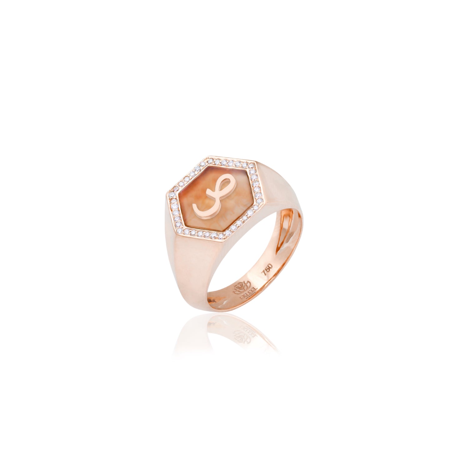 Qamoos 2.0 Letter ص Carnelian and Diamond Signet Ring in Rose Gold